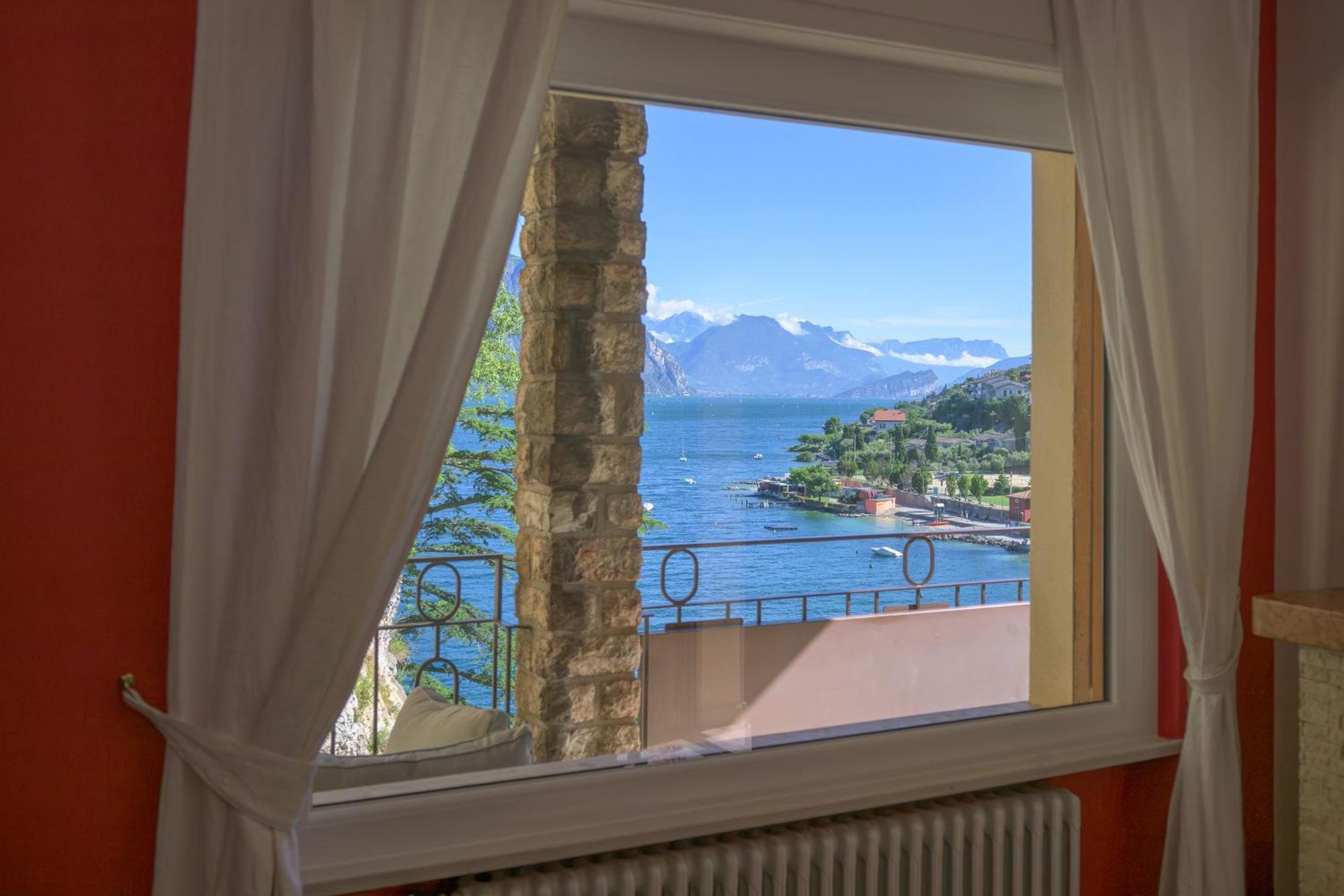 Breathtaking View. Apartment Malcesine Exterior photo